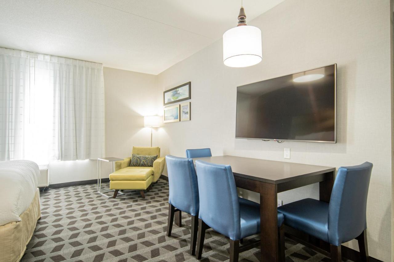 Towneplace Suites By Marriott Brantford And Conference Centre Zewnętrze zdjęcie