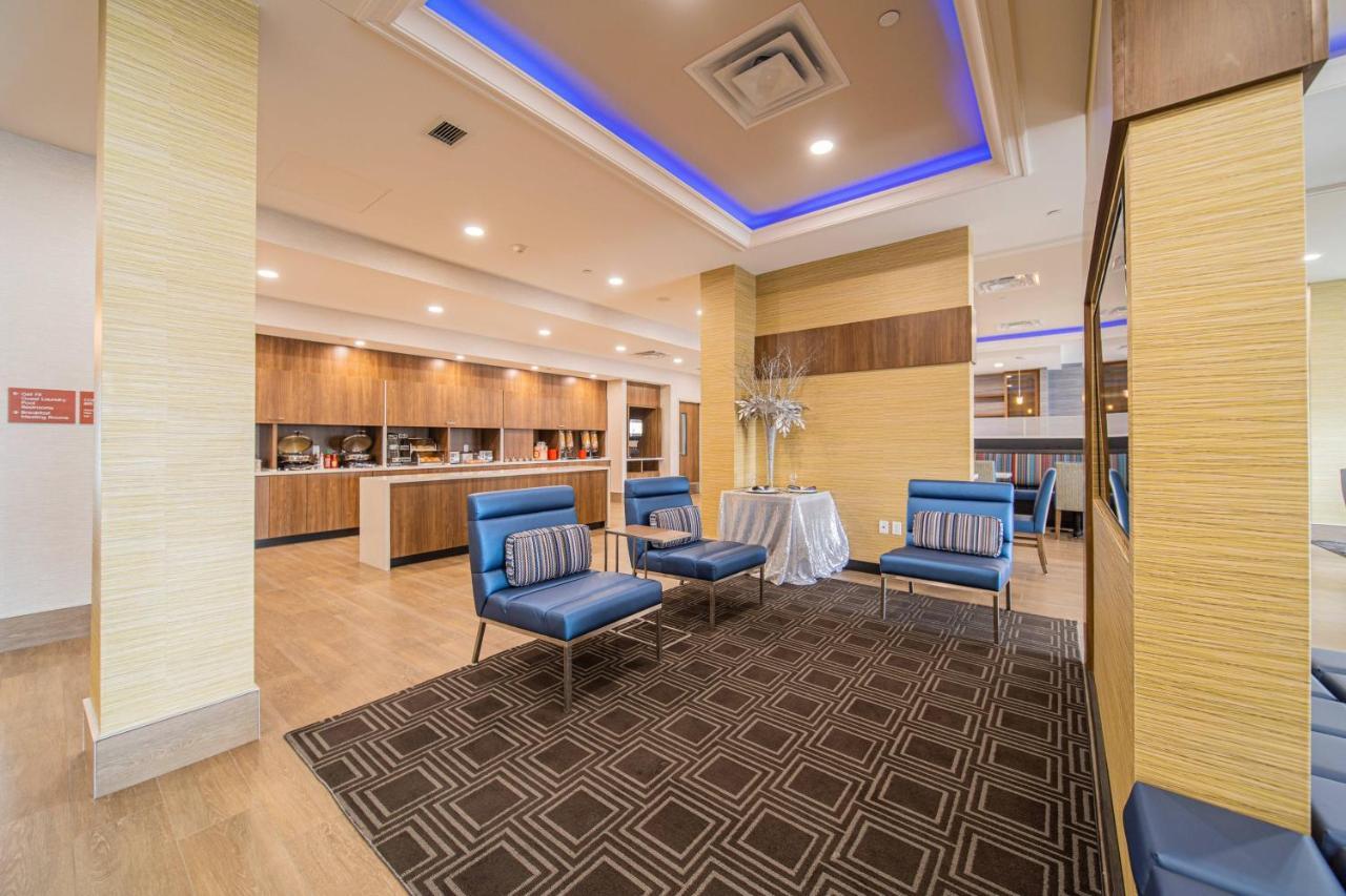 Towneplace Suites By Marriott Brantford And Conference Centre Zewnętrze zdjęcie
