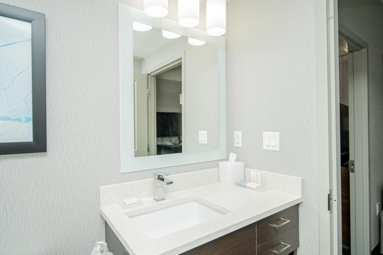 Towneplace Suites By Marriott Brantford And Conference Centre Zewnętrze zdjęcie