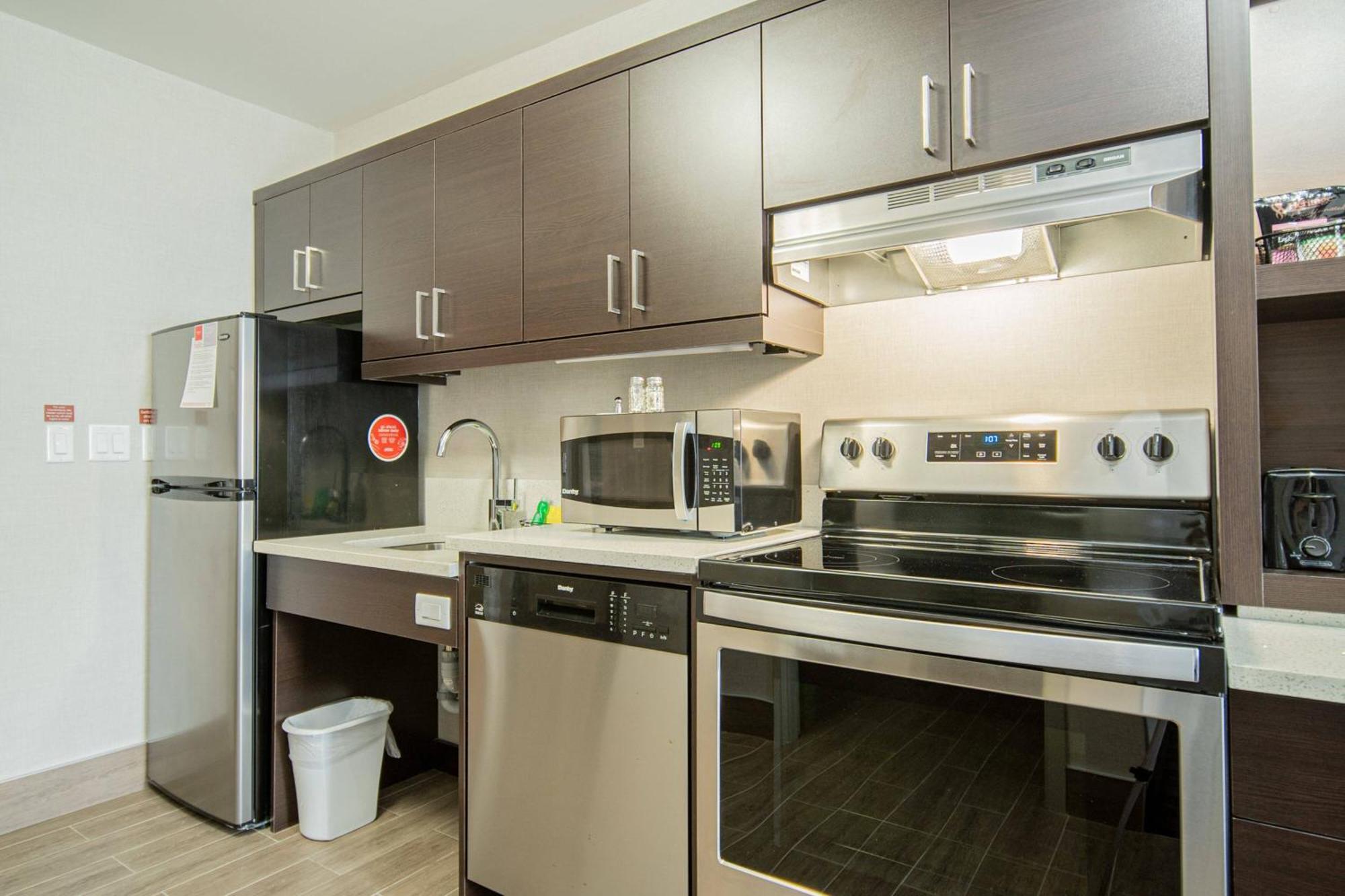 Towneplace Suites By Marriott Brantford And Conference Centre Zewnętrze zdjęcie
