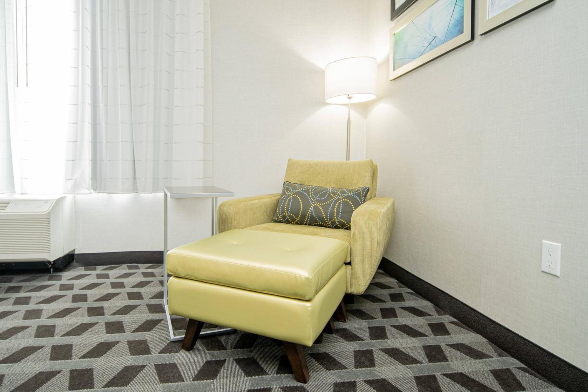 Towneplace Suites By Marriott Brantford And Conference Centre Zewnętrze zdjęcie